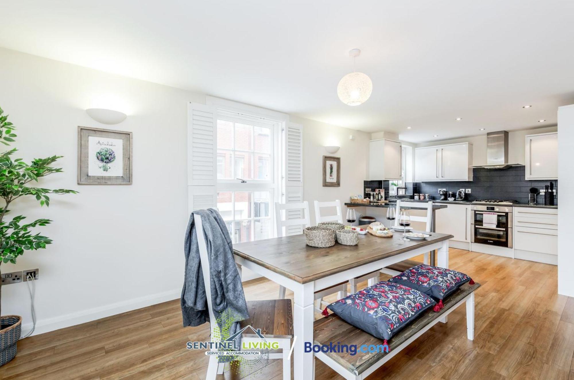 Windsor Flat 2 Bed By Sentinel Living With Free Wifi And Parking Apartman Kültér fotó